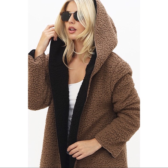 5⭐️🎉HP🎉BEST Reversible Faux Fur Coat - Picture 6 of 8